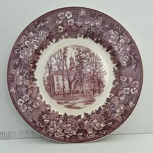 Decorative Art Wedgwood Plate